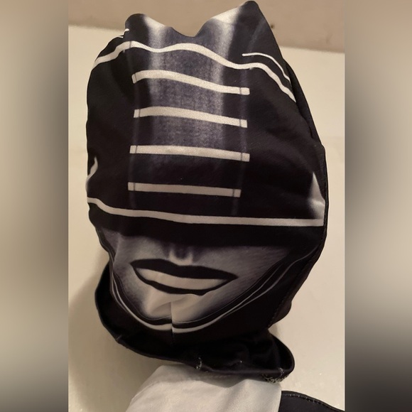 Power Rangers Black Morphsuit size 130 or 8. It zips up the back. 2 pieces. - Picture 3 of 12